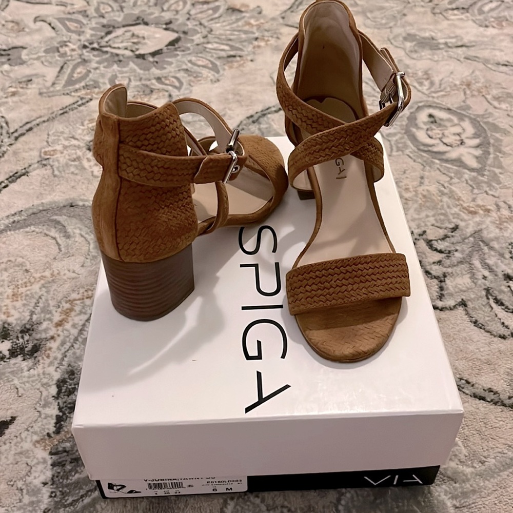 Via Spega Suede Heels